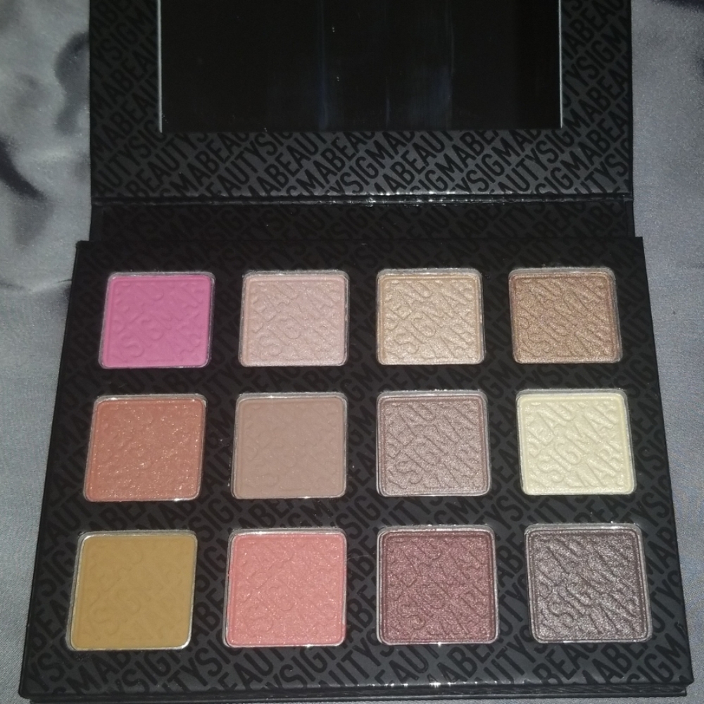 Sigma Brilliant & Spellbinding Eyeshadow Palette